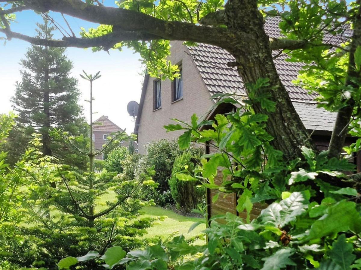 Ferienhaus Mit Grossem Garten In Neßmersiel Exteriér fotografie